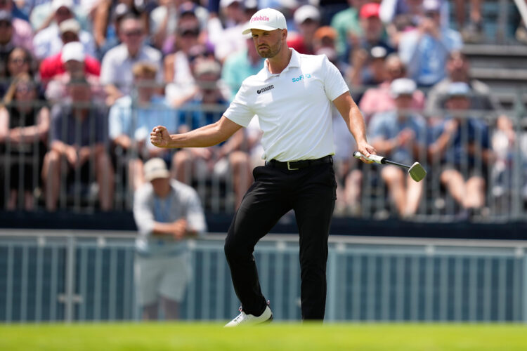 Clark builds 4-shot lead at US Open with lowest 36-hole score at Shinnecock
